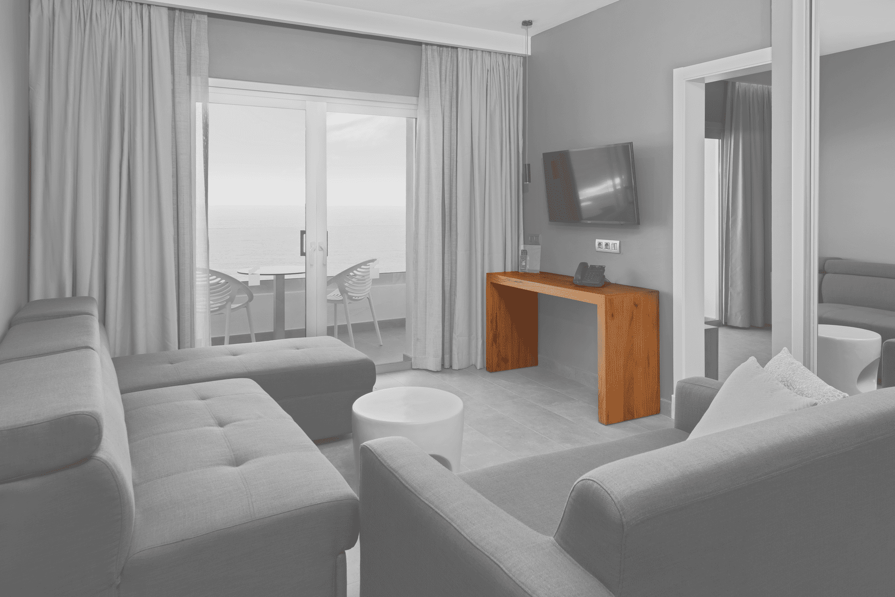 Bespoke desk furniture at Atlantic Mirage hotel