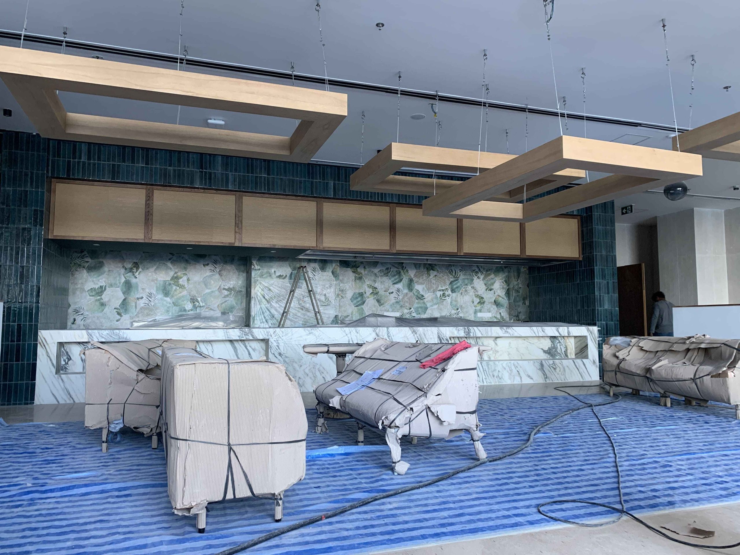 Photo5_tabuDesign_InstallationTeam_Restaurant