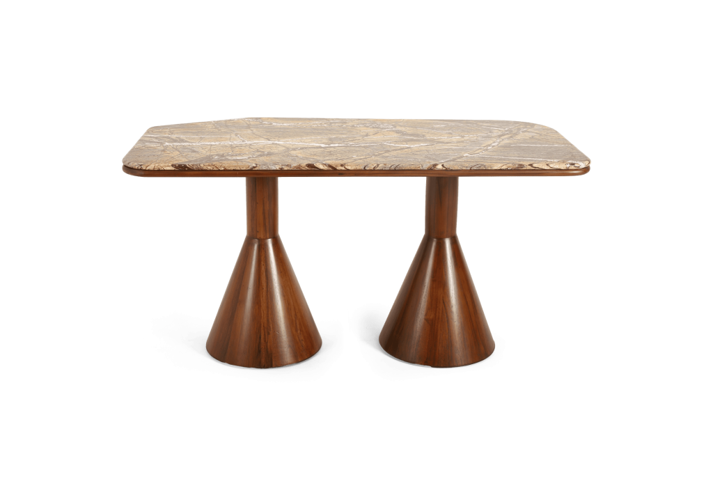 RT6 Konik restaurant table at Yellow Fin Horse